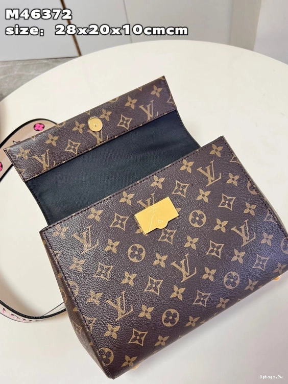 LOUIS BB CHANELUNY VUITTON 0226